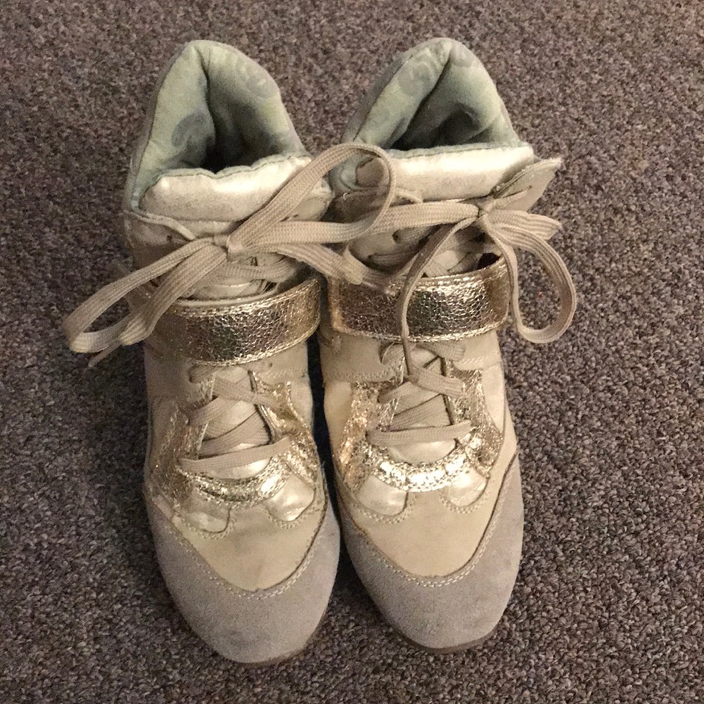 Women wedged heel sneakers